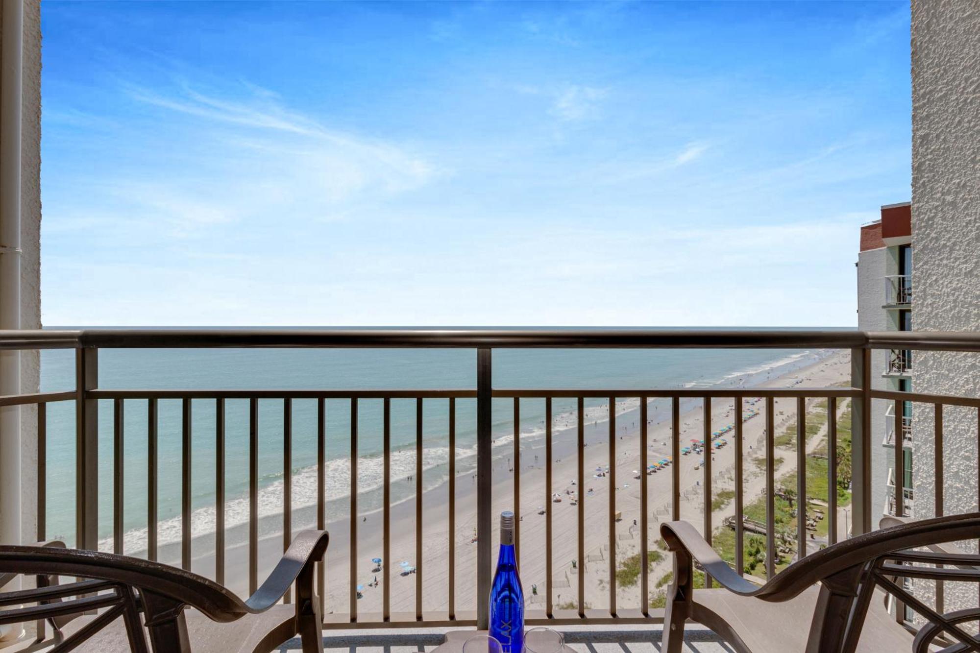 Oceanview Studio Escape With Beach Steps Away! 1828 Myrtle Beach Exterior photo